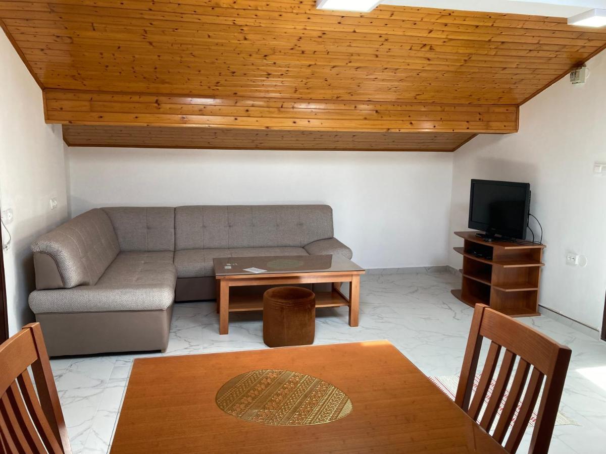 Apartments Hrnjic Umag Exteriér fotografie
